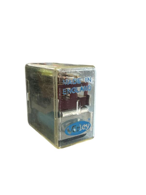 RELÉ ELECTROMÁGNETICO VARLEY VP4 CAB/26 700 8BA  R